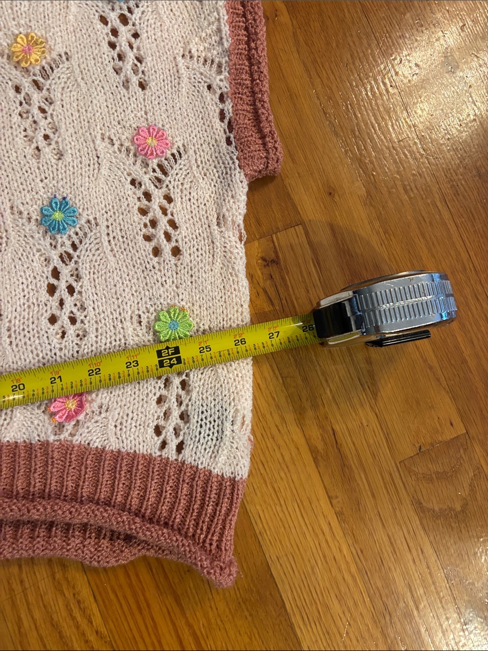 POL Light Pink V-Neck Oversized Sweater with Multicolor Flowers Small - Picture 5 of 7